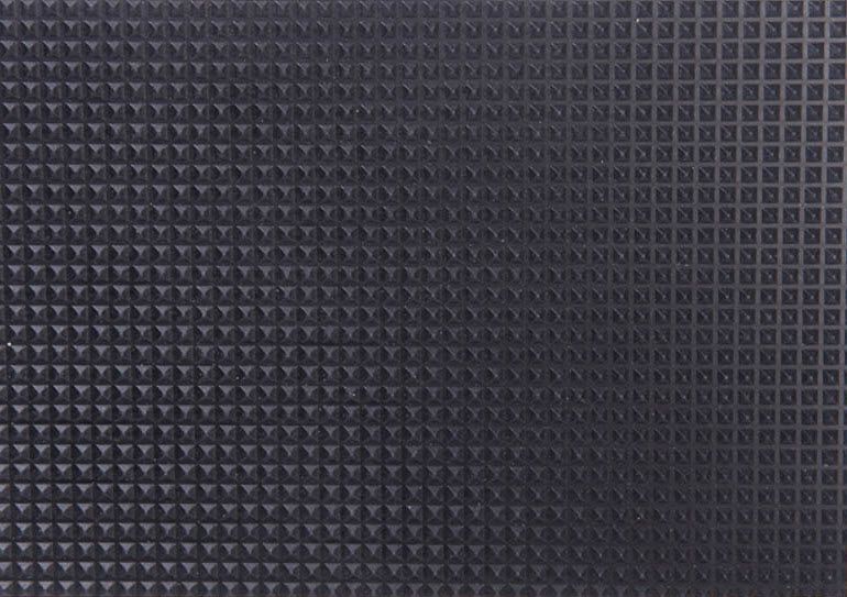 Pyramide gummimåtte SBR sh65-70